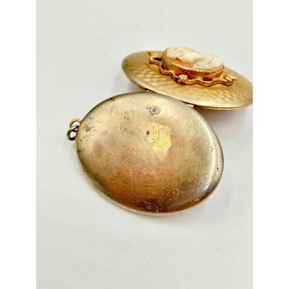Vintage Genuine Carved Cameo Locket Pendant Gold Tone Pic Photo Holder Jewelry - Picture 11 of 12